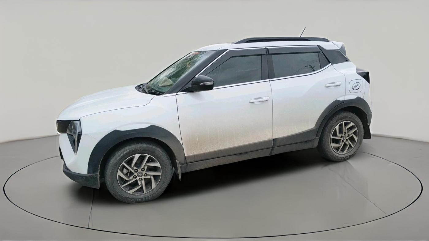 2025 Mahindra XUV 3XO AX5 1.5 Turbo Diesel, Diesel, Manual, 22,653 km, exterior