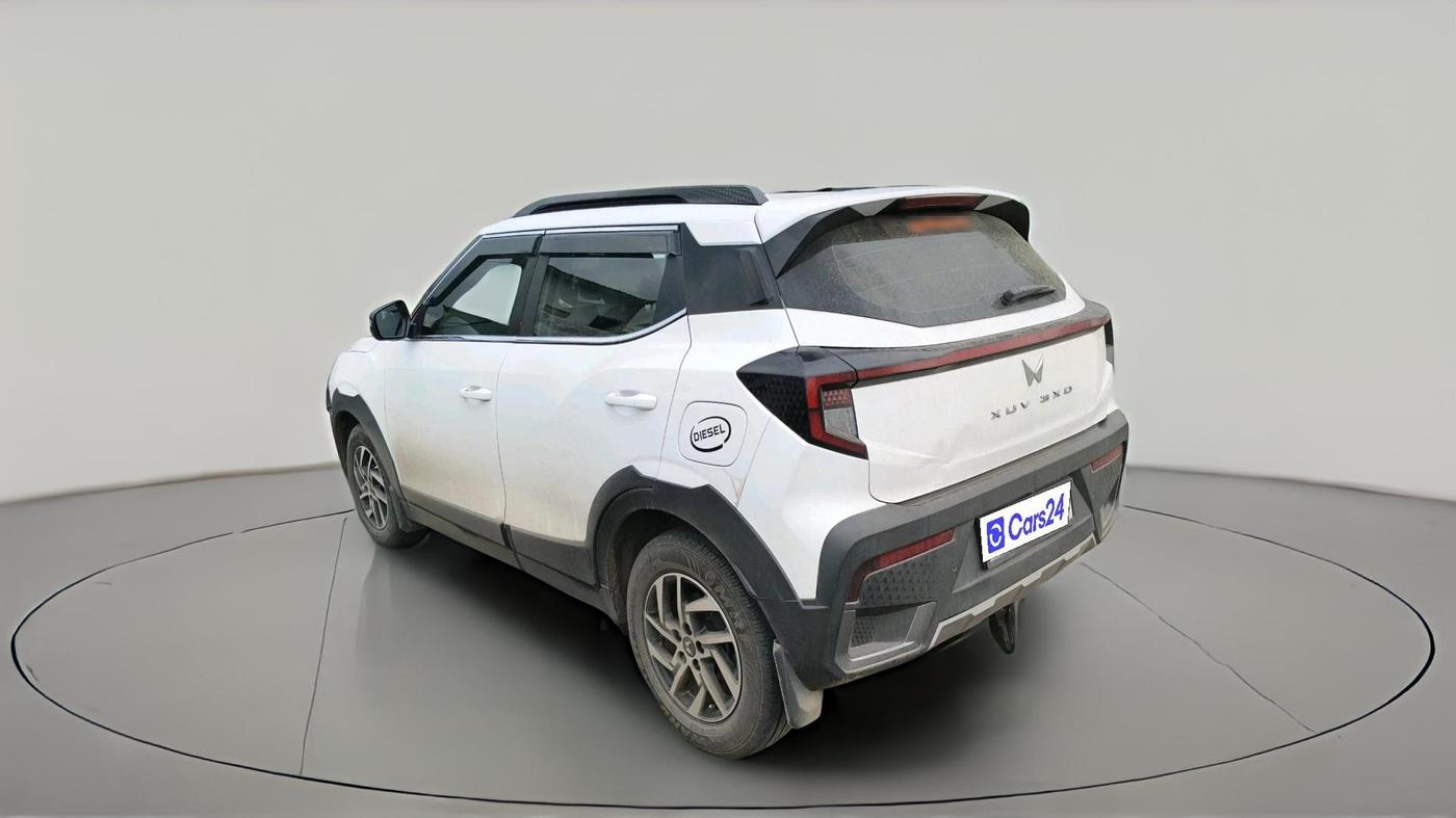 2025 Mahindra XUV 3XO AX5 1.5 Turbo Diesel, Diesel, Manual, 22,653 km, exterior