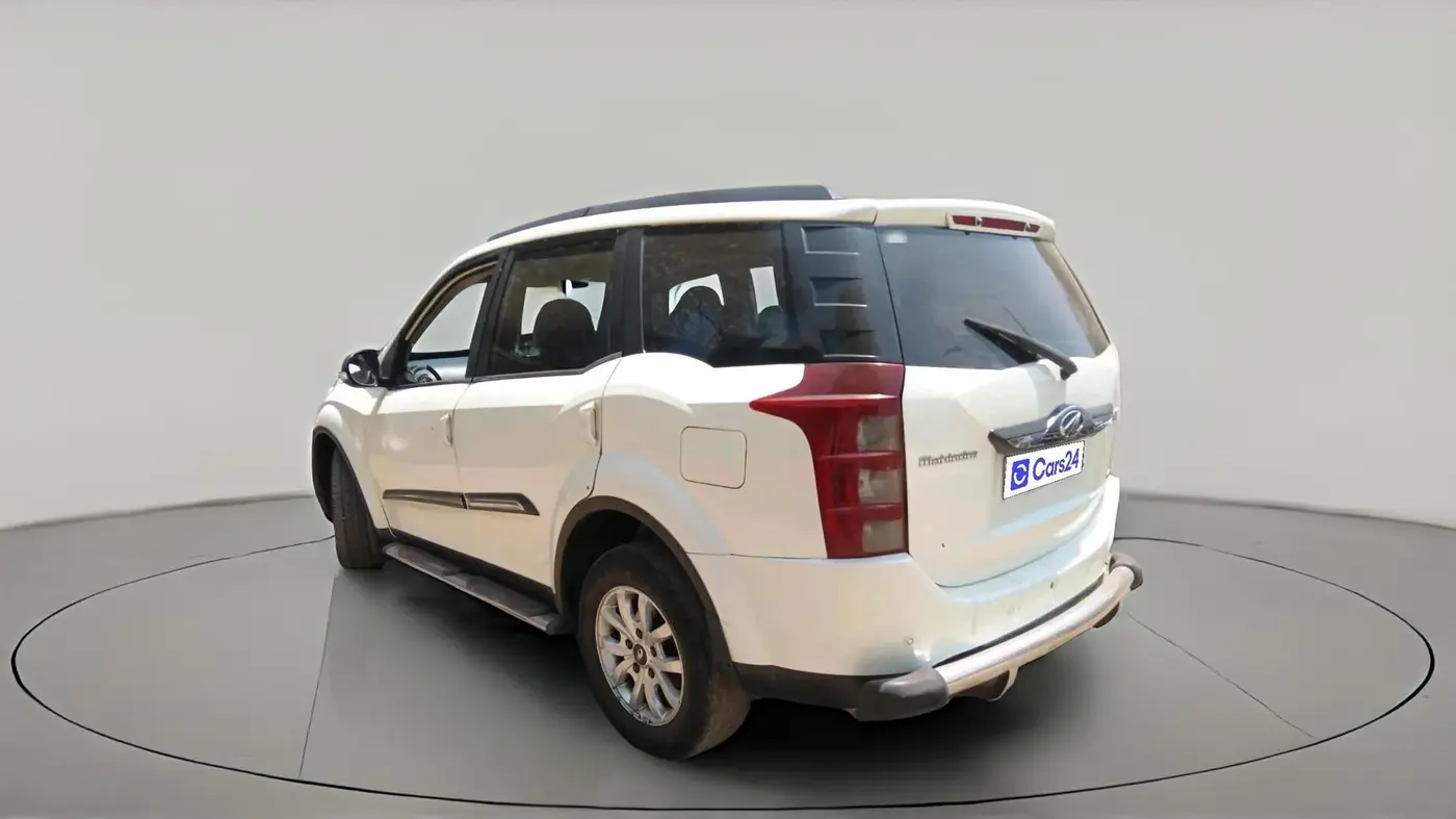 2017 Mahindra XUV500 W10 1.99, Diesel, Manual, 1,41,786 km, exterior