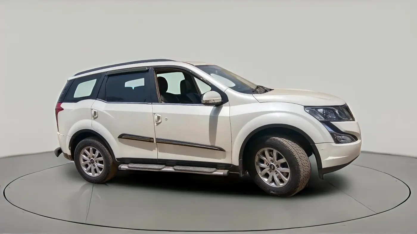 2017 Mahindra XUV500 W10 1.99, Diesel, Manual, 1,41,786 km, exterior