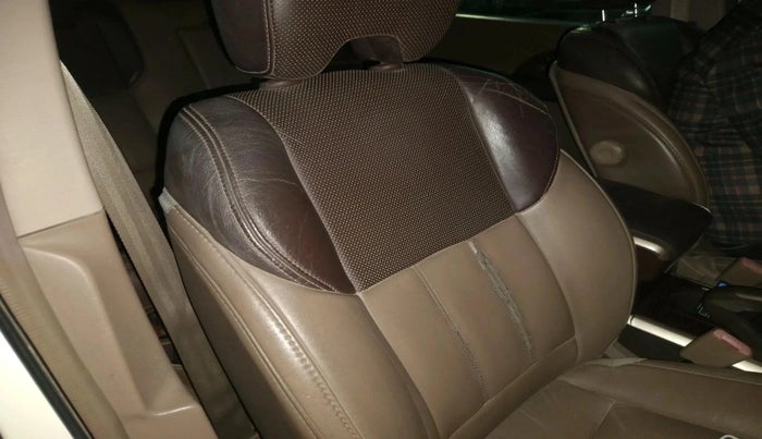 2013 Mahindra XUV500 W8, Diesel, Manual, 1,08,286 km, interior