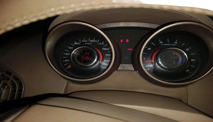 2013 Mahindra XUV500 W8, Diesel, Manual, 1,08,286 km, interior