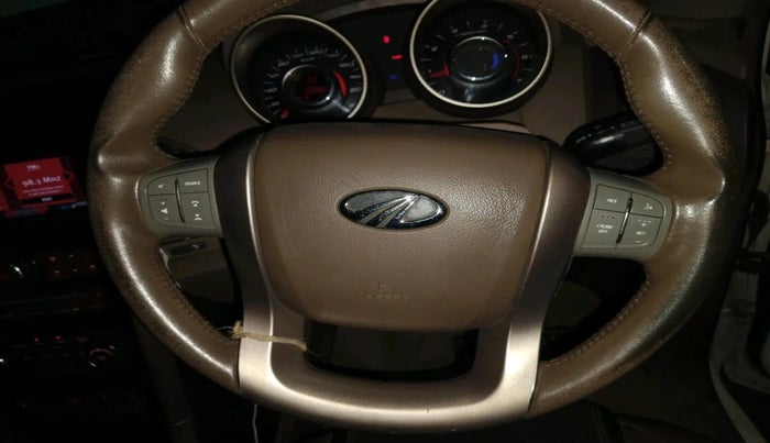 2013 Mahindra XUV500 W8, Diesel, Manual, 1,08,286 km, interior