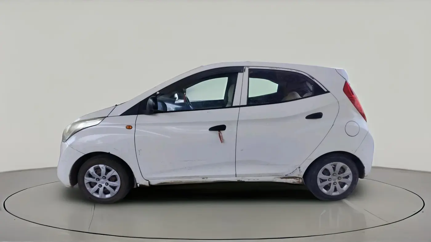 2014 Hyundai Eon MAGNA +, Petrol, Manual, 1,70,599 km, exterior