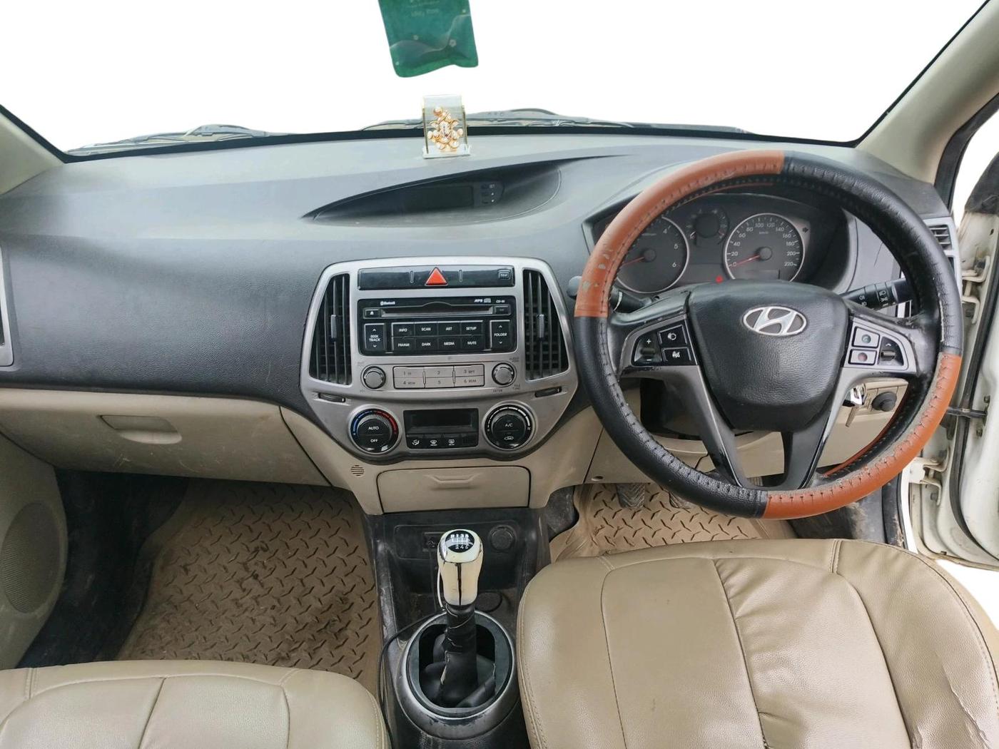 2012 Hyundai i20 SPORTZ 1.4 CRDI, Diesel, Manual, 1,46,106 km, interior