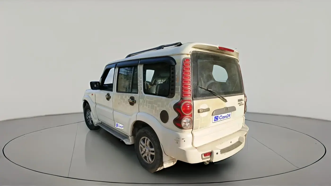 2013 Mahindra Scorpio VLX 2WD, Diesel, Manual, 1,64,037 km, exterior