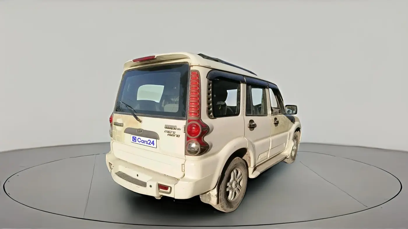 2013 Mahindra Scorpio VLX 2WD, Diesel, Manual, 1,64,037 km, exterior