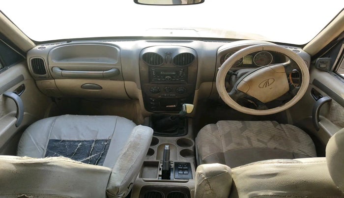 2013 Mahindra Scorpio VLX 2WD, Diesel, Manual, 1,64,037 km, interior