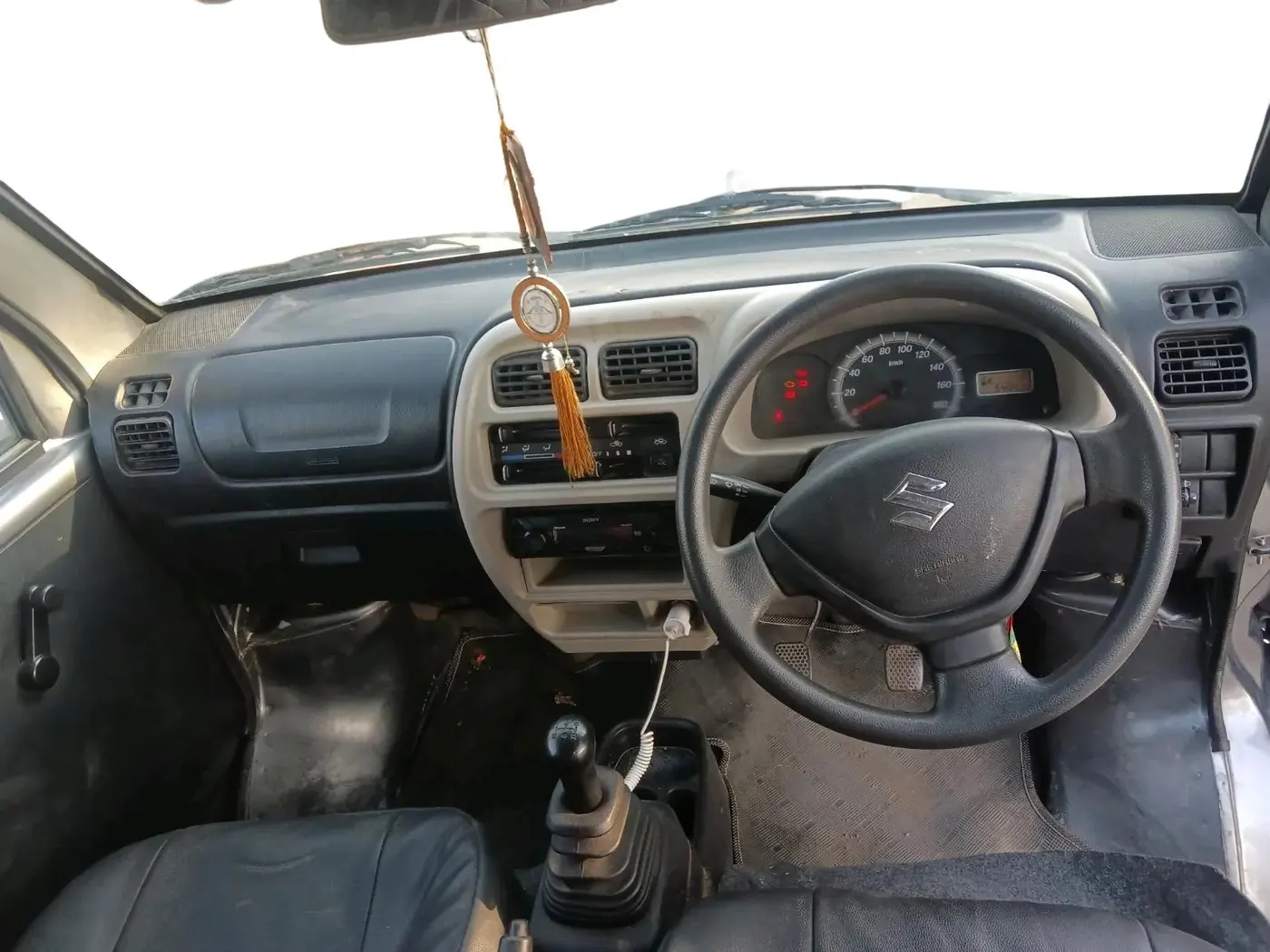 2022 Maruti Eeco 5 STR AC, CNG, Manual, 54,347 km, interior