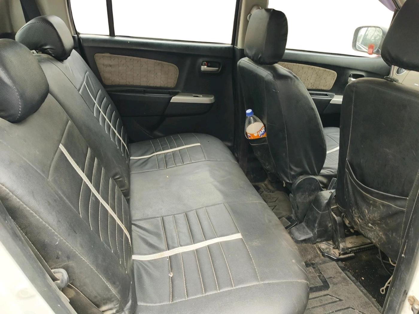 2013 Maruti Wagon R 1.0 VXI, Petrol, Manual, 1,19,938 km, interior