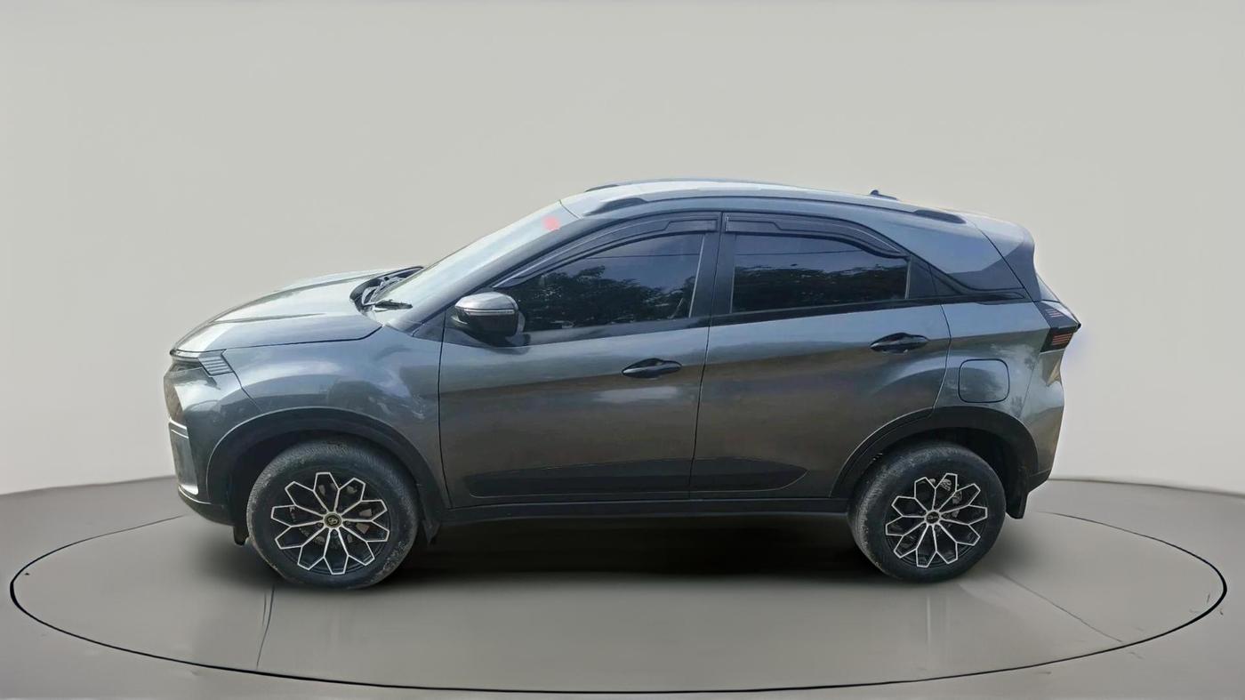 2024 Tata NEXON PURE SUNROOF 1.5 DIESEL, Diesel, Manual, 84,546 km, exterior