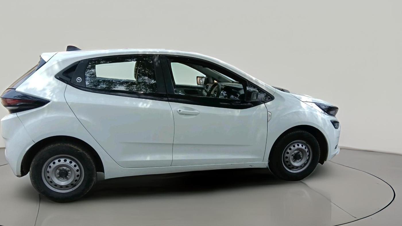 2023 Tata ALTROZ XE CNG, CNG, Manual, 64,419 km, exterior