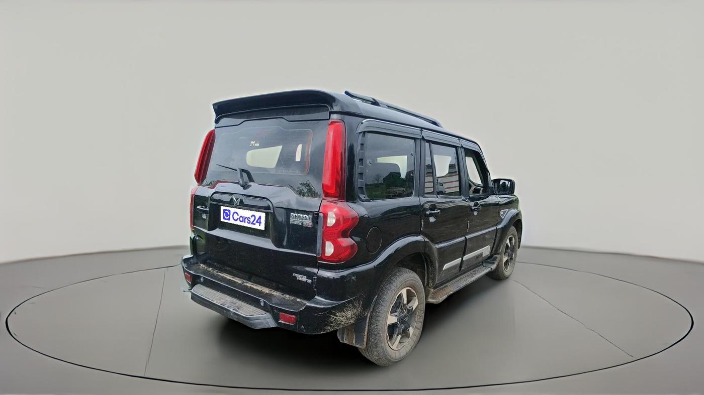 2024 Mahindra SCORPIO CLASSIC S11 7STR, Diesel, Manual, 21,527 km, exterior