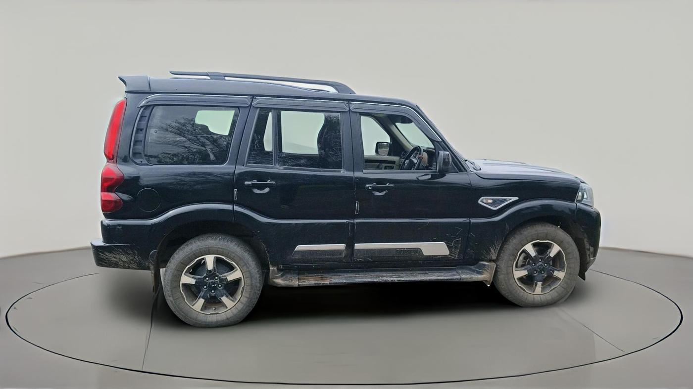2024 Mahindra SCORPIO CLASSIC S11 7STR, Diesel, Manual, 21,527 km, exterior