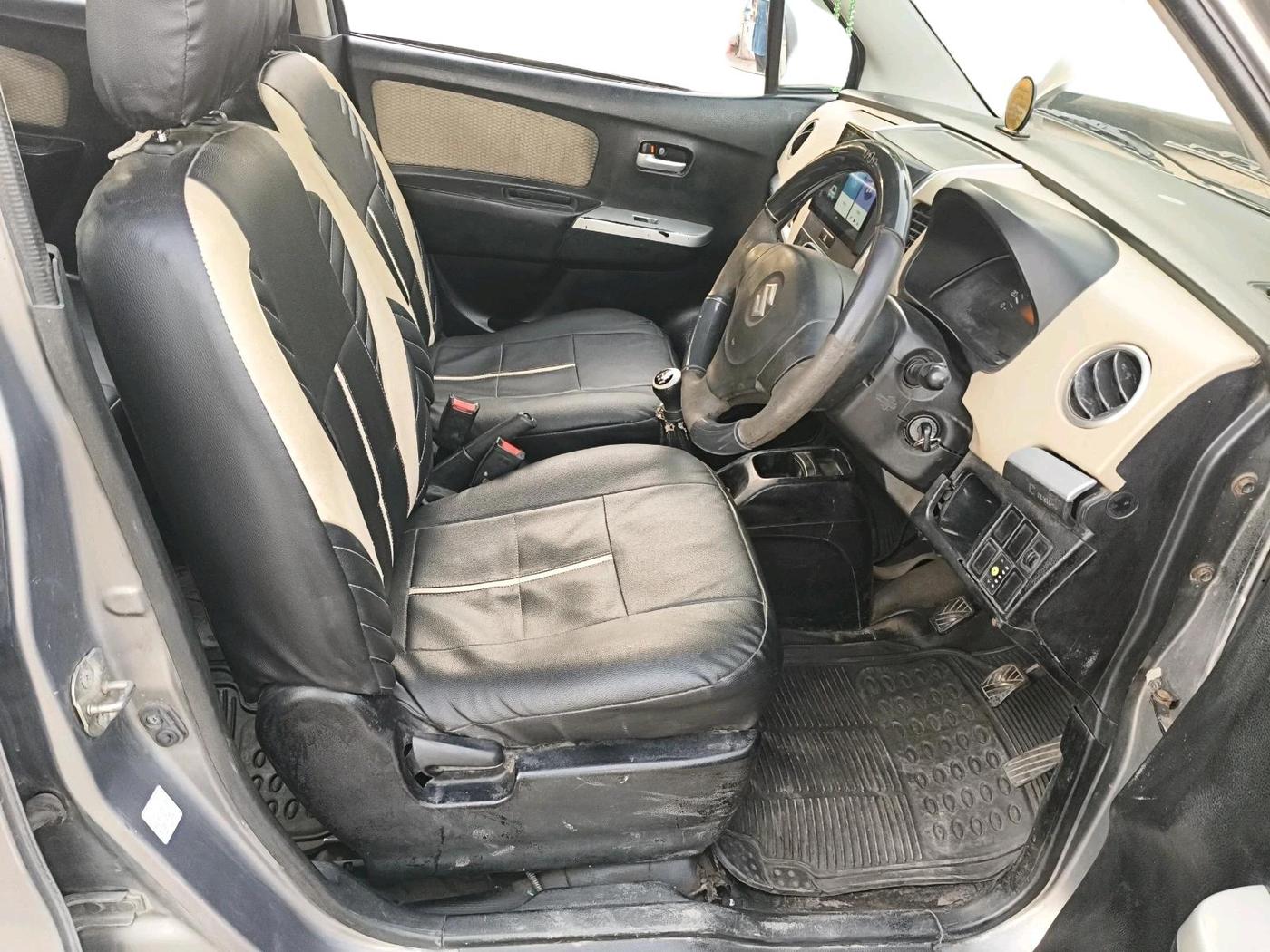 2017 Maruti Wagon R 1.0 LXI CNG, CNG, Manual, 76,222 km, interior
