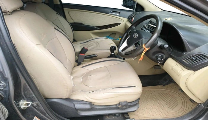 2013 Hyundai Verna FLUIDIC 1.6 CRDI SX, Diesel, Manual, 1,23,195 km, interior