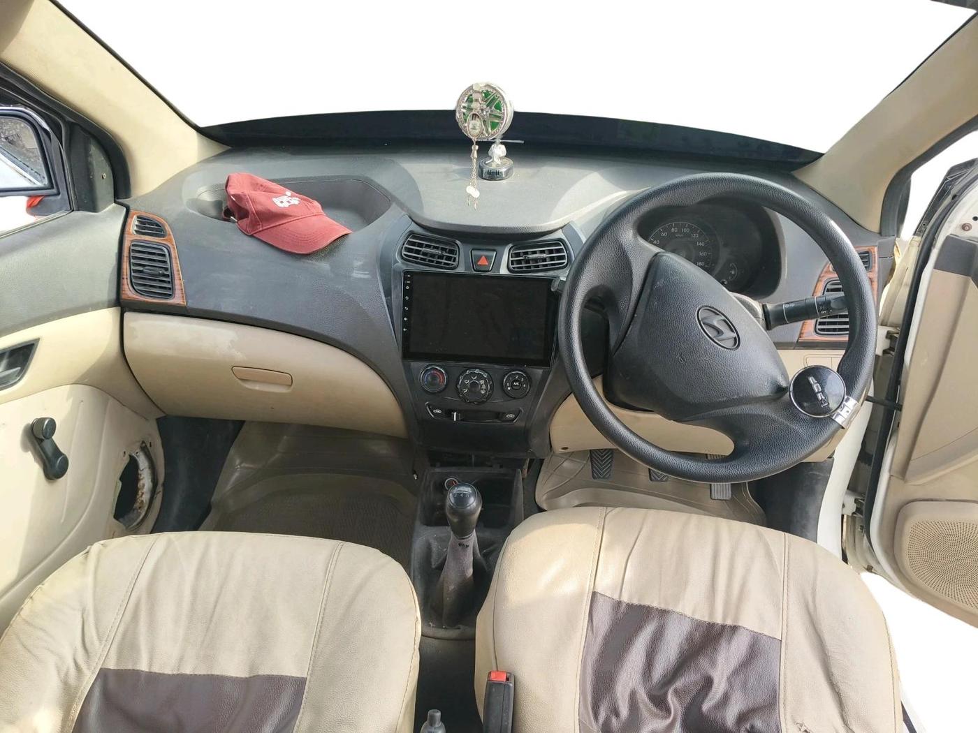2014 Hyundai Eon D-LITE+, Petrol, Manual, 1,36,600 km, interior