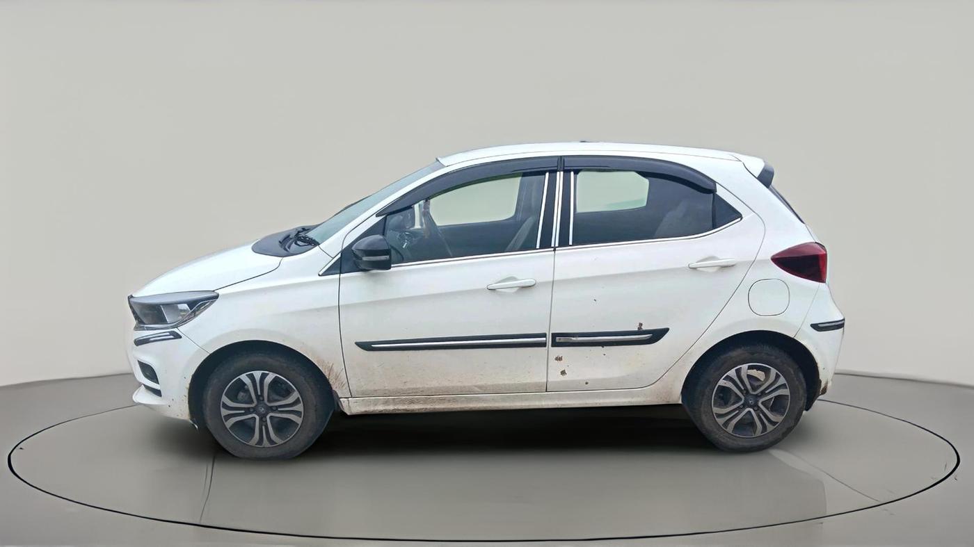 2024 Tata Tiago XT (O) PETROL, Petrol, Manual, 38,417 km, exterior