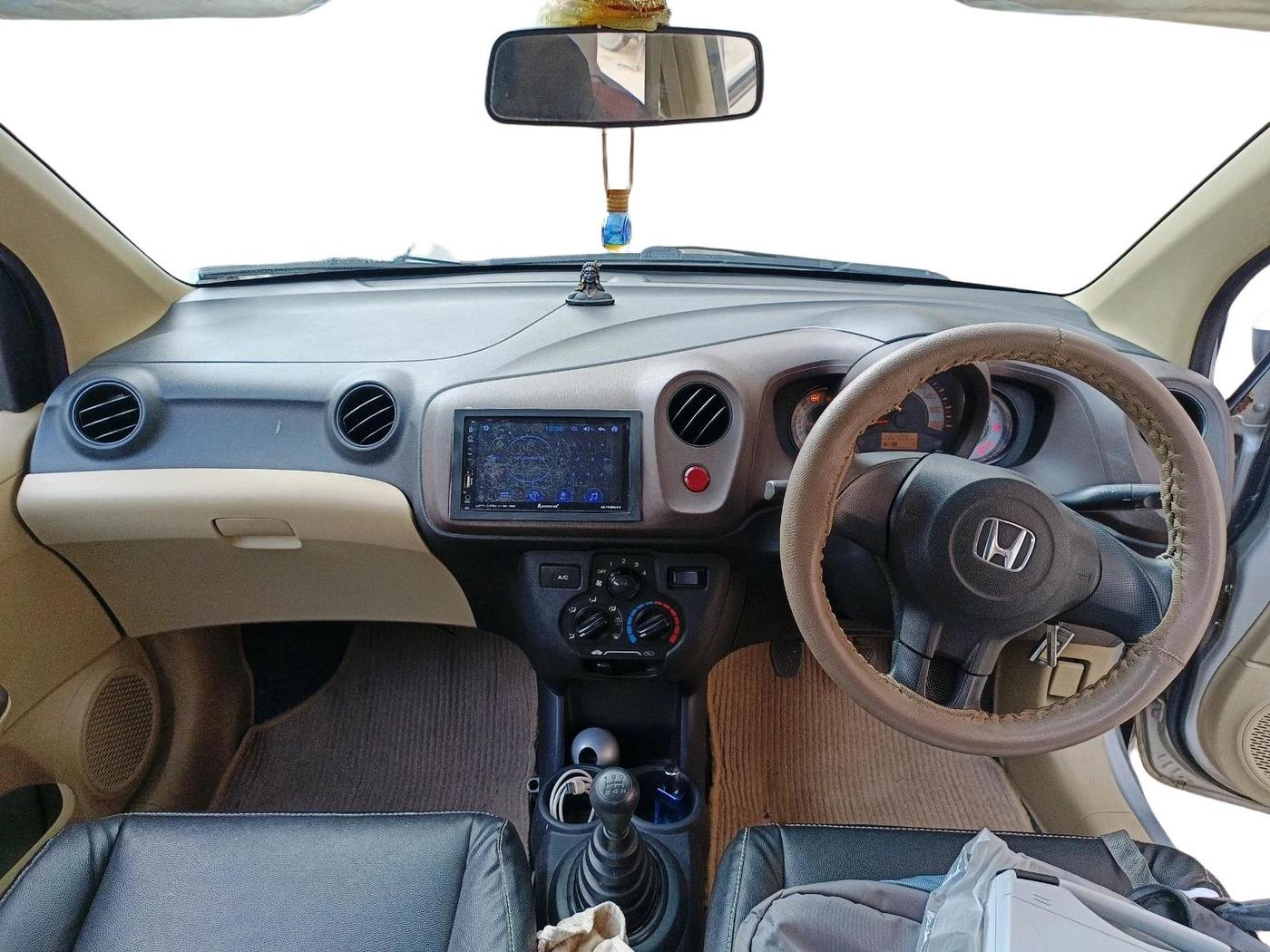 2014 Honda Brio EX MT, Petrol, Manual, 36,409 km, interior