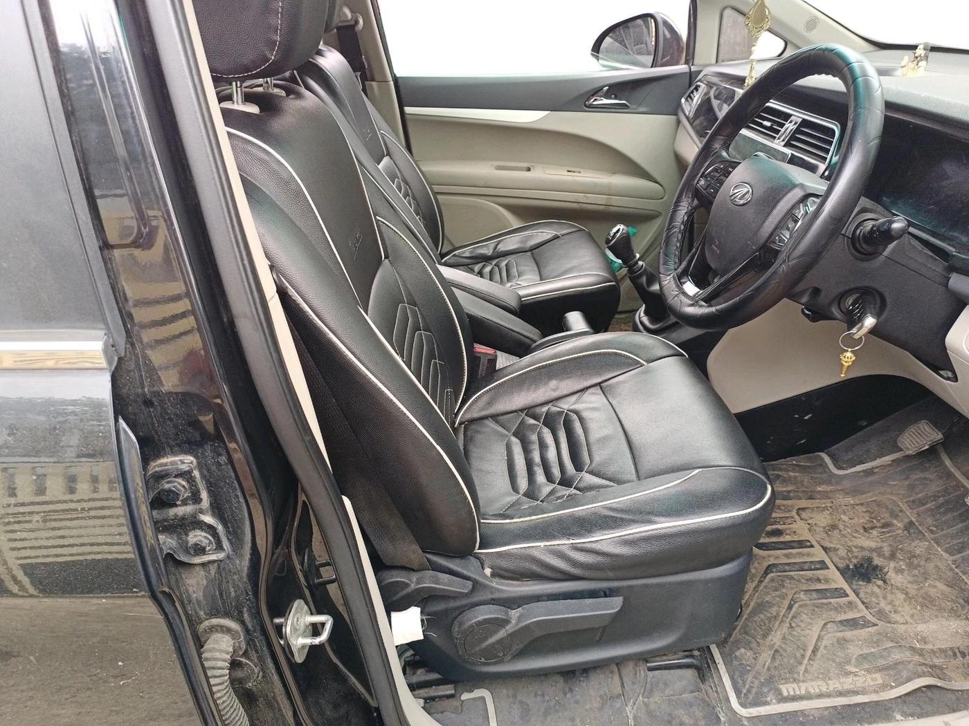 2019 Mahindra MARAZZO M6 8 STR, Diesel, Manual, 54,746 km, interior