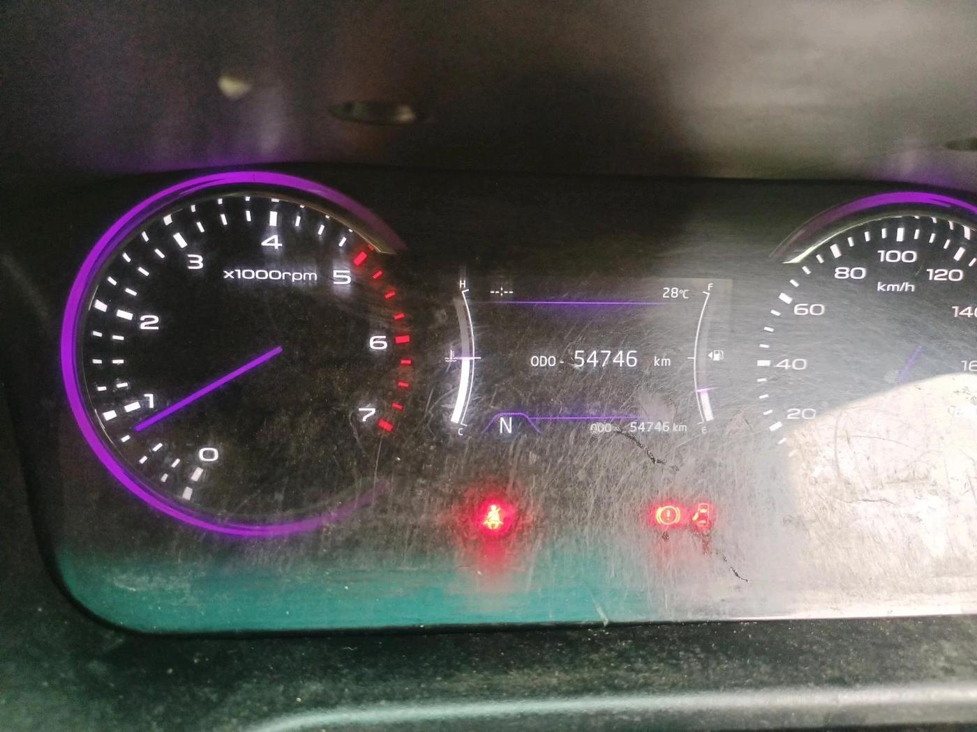 2019 Mahindra MARAZZO M6 8 STR, Diesel, Manual, 54,746 km, interior