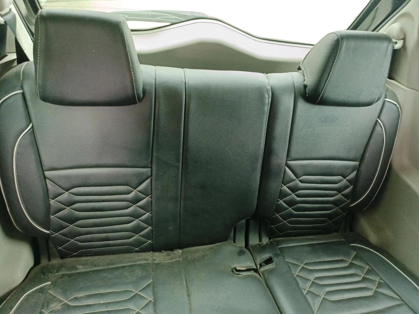 2019 Mahindra MARAZZO M6 8 STR, Diesel, Manual, 54,746 km, interior