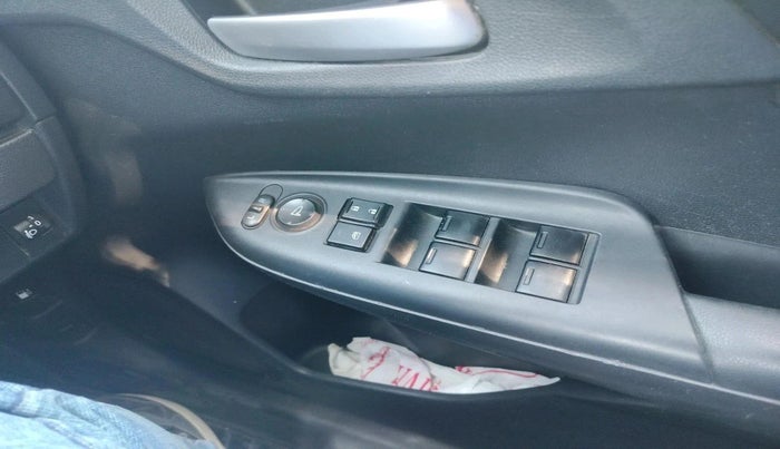 2017 Honda WR-V 1.2L I-VTEC S MT, CNG, Manual, 98,068 km, interior