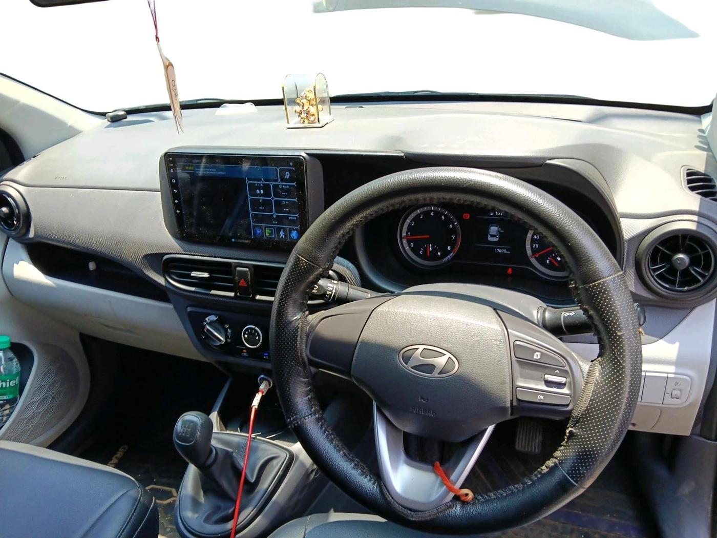 2024 Hyundai GRAND I10 NIOS ERA 1.2 KAPPA VTVT, Petrol, Manual, 17,890 km, interior