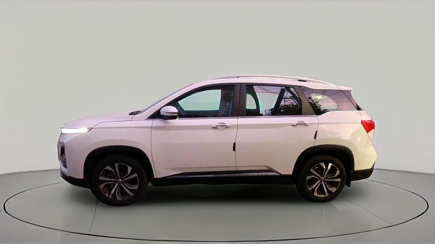 2023 MG HECTOR PLUS SHARP PRO 1.5 TURBO MT 7 STR, Petrol, Manual, 7,940 km, exterior