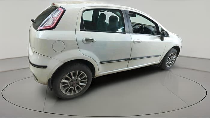 2014 Fiat Grand Punto EMOTION PACK 1.3, Diesel, Manual, 1,14,603 km, exterior