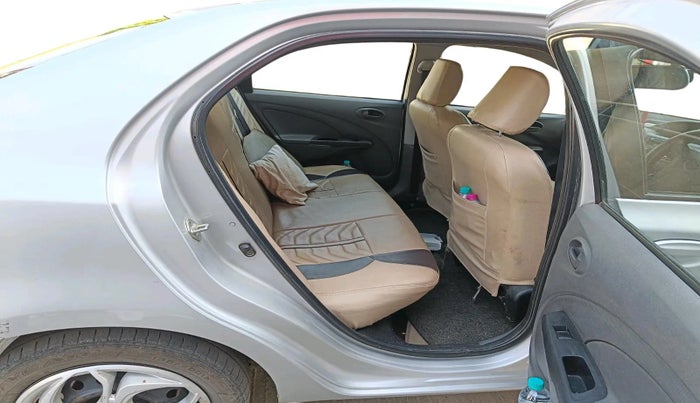 2013 Toyota Etios G, CNG, Manual, 1,66,814 km, interior