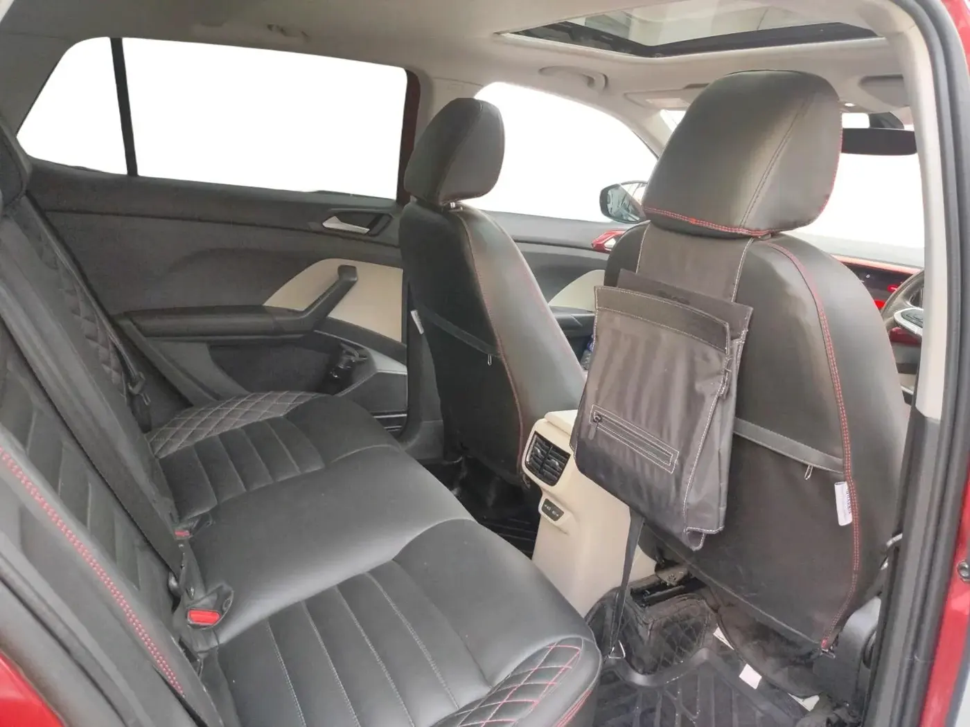 2022 Volkswagen TAIGUN GT PLUS 1.5 TSI DSG, Petrol, Automatic, 68,019 km, interior