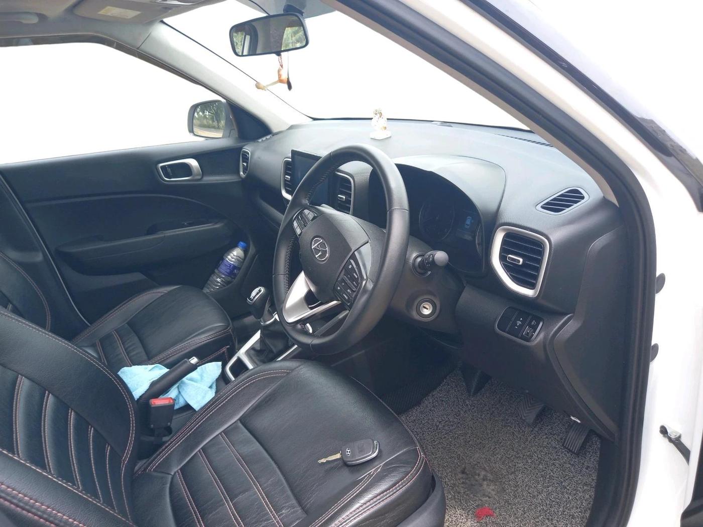 2021 Hyundai VENUE SX 1.0 TURBO IMT, Petrol, Manual, 1,01,188 km, interior