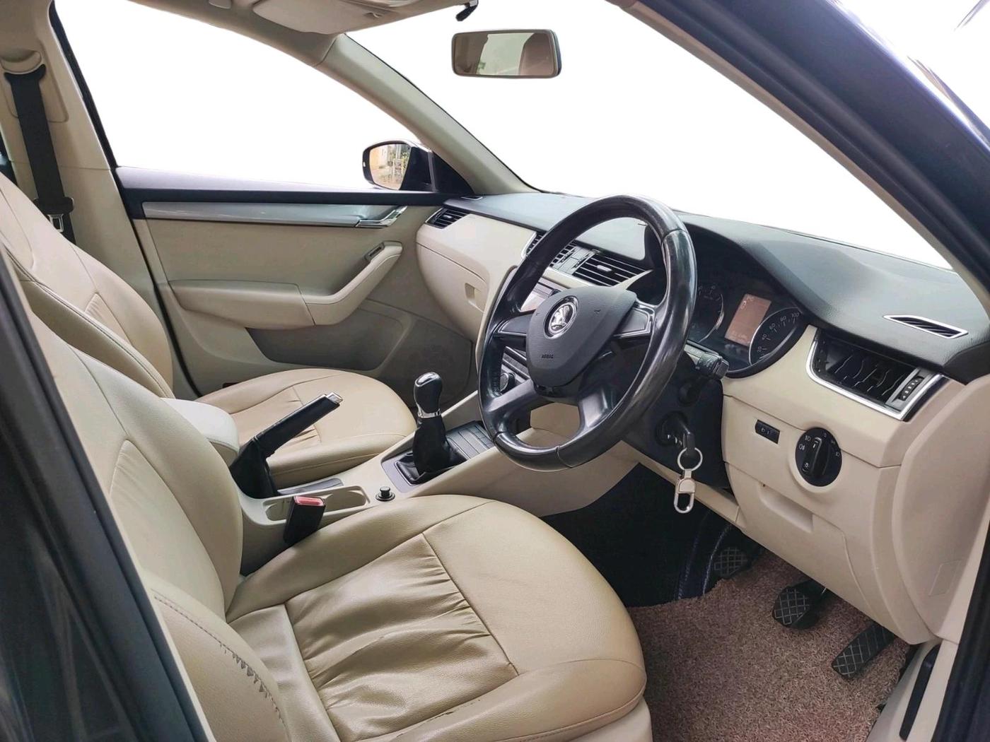 2014 Skoda Octavia AMBITION 1.4 TSI, Petrol, Manual, 59,846 km, interior