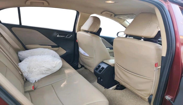 2018 Honda City 1.5L I-VTEC V MT, Petrol, Manual, 1,69,613 km, interior