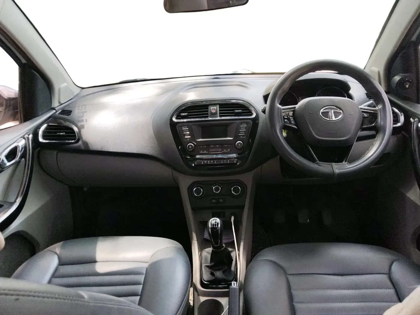 2018 Tata Tiago XZ DIESEL, Diesel, Manual, 1,62,382 km, interior