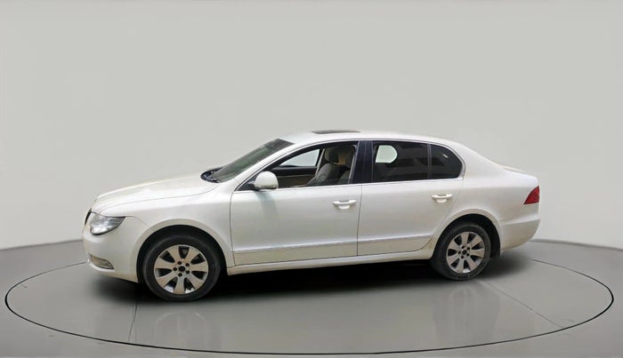 2012 Skoda Superb ELEGANCE 2.0 TDI CR AT, Diesel, Automatic, 1,39,701 km, exterior