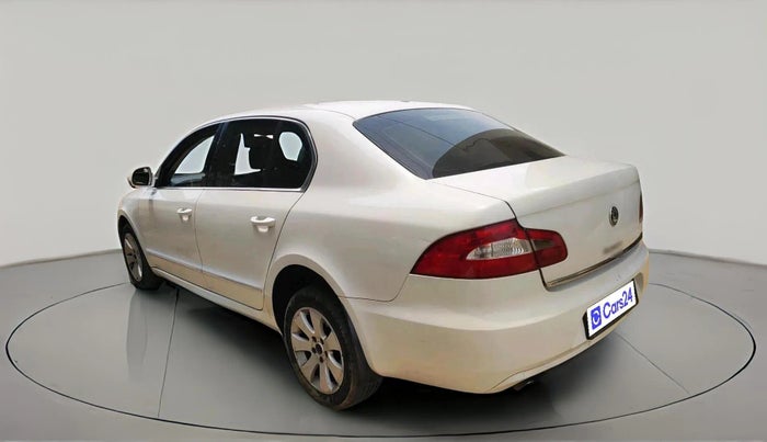 2012 Skoda Superb ELEGANCE 2.0 TDI CR AT, Diesel, Automatic, 1,39,701 km, exterior