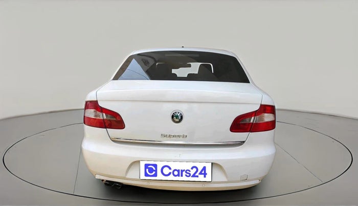 2012 Skoda Superb ELEGANCE 2.0 TDI CR AT, Diesel, Automatic, 1,39,701 km, exterior