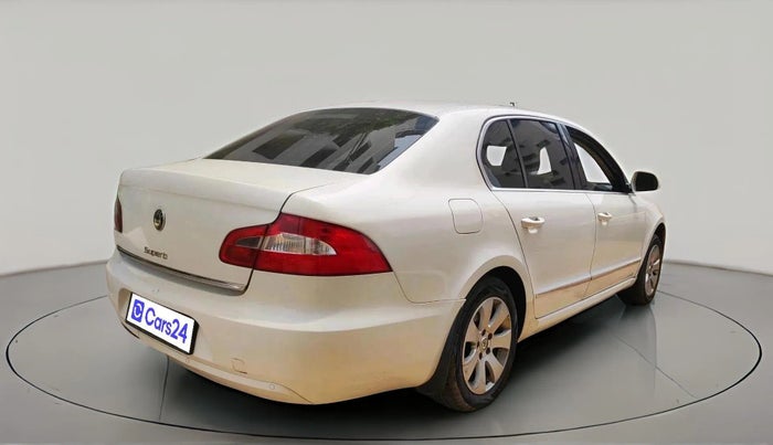 2012 Skoda Superb ELEGANCE 2.0 TDI CR AT, Diesel, Automatic, 1,39,701 km, exterior