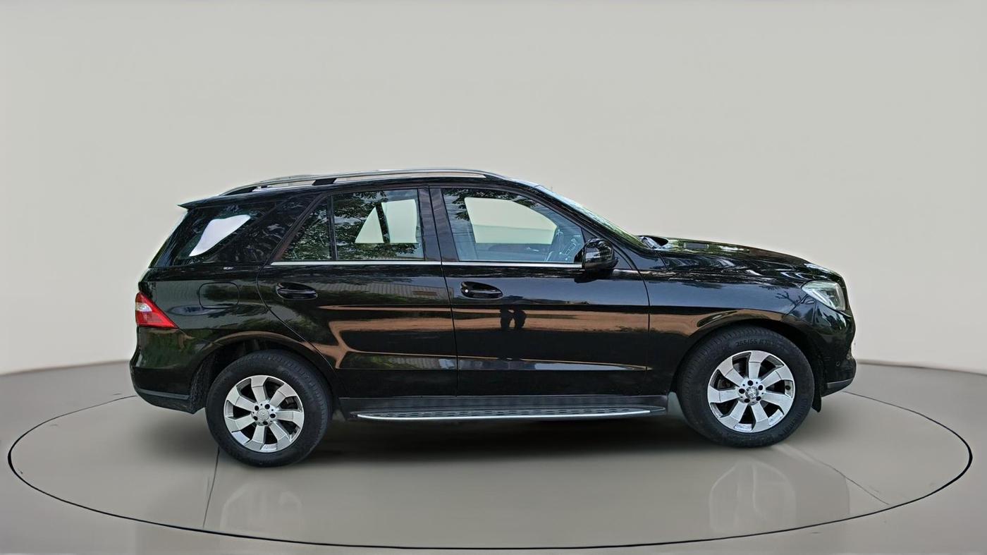2015 Mercedes Benz Ml Class 250 CDI, Diesel, Automatic, 2,33,575 km, exterior
