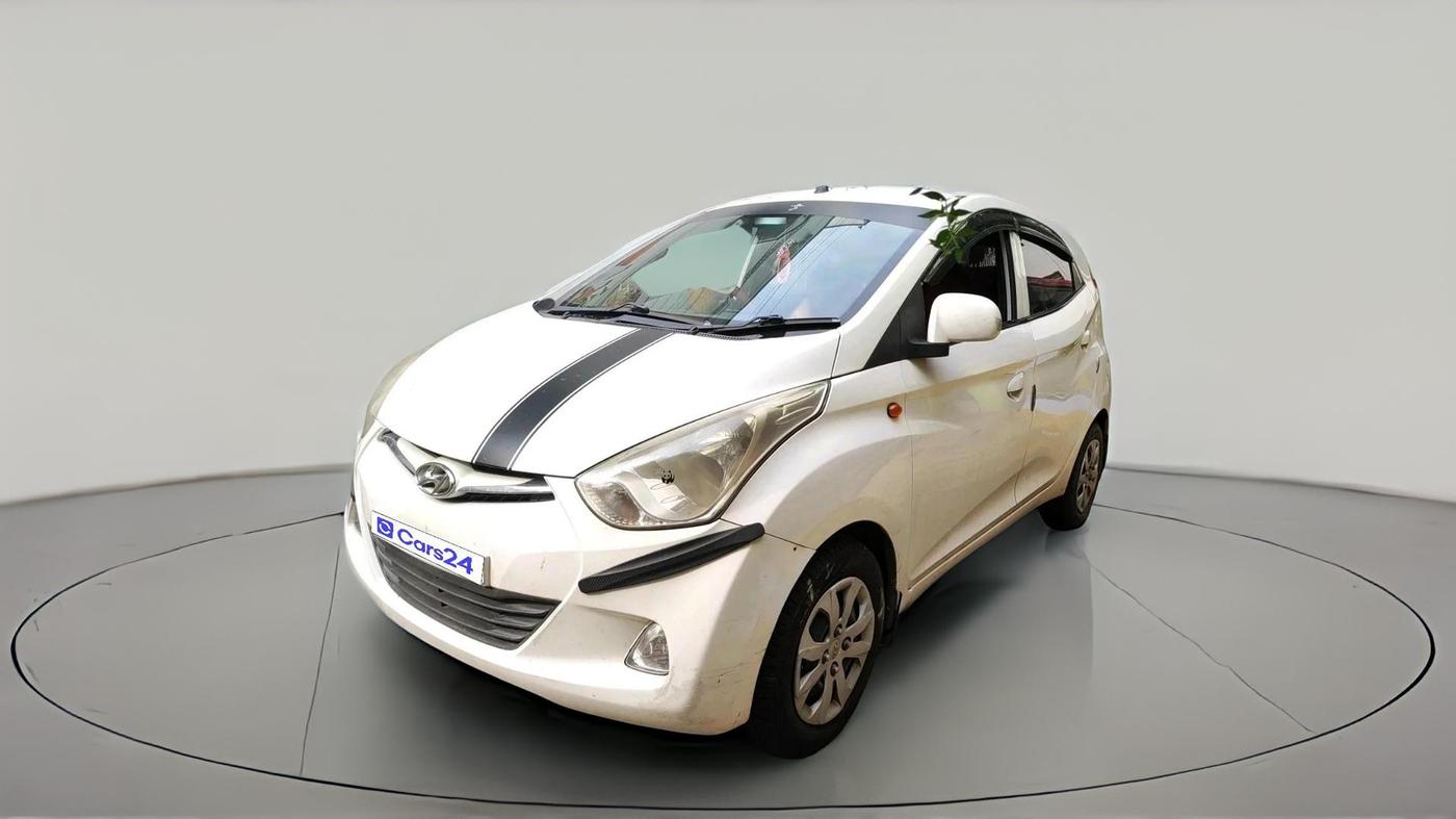 2015 Hyundai Eon MAGNA +, Petrol, Manual, 1,57,004 km, exterior
