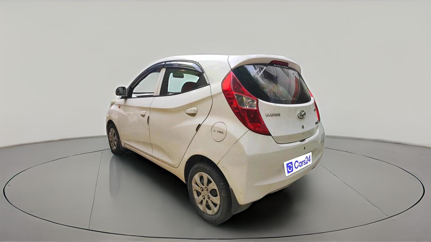 2015 Hyundai Eon MAGNA +, Petrol, Manual, 1,57,004 km, exterior