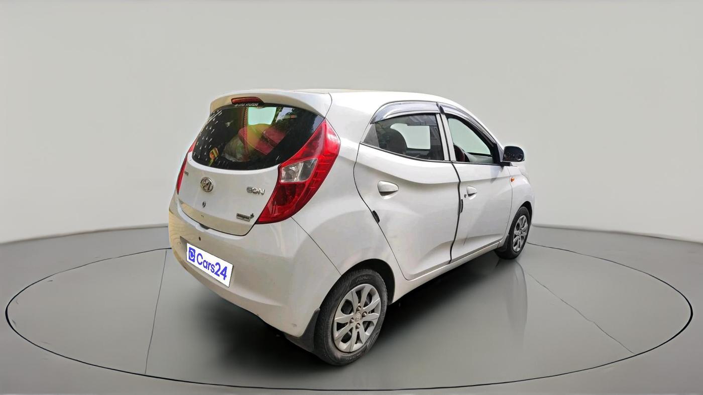 2015 Hyundai Eon MAGNA +, Petrol, Manual, 1,57,004 km, exterior