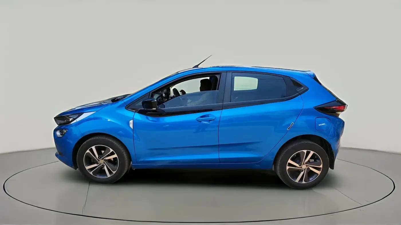 2022 Tata ALTROZ XZ DIESEL, Diesel, Manual, 92,045 km, exterior