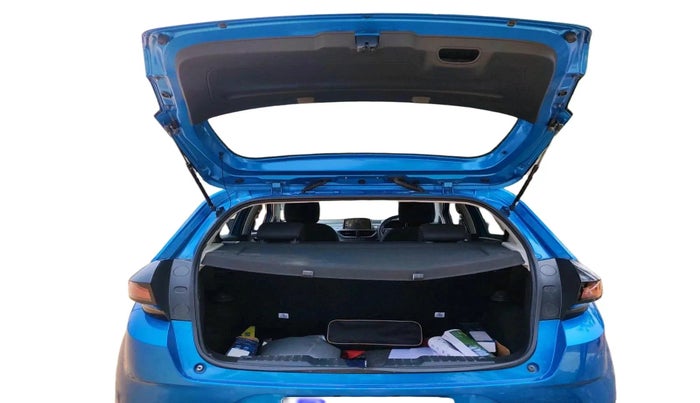 2022 Tata ALTROZ XZ DIESEL, Diesel, Manual, 92,045 km, exterior