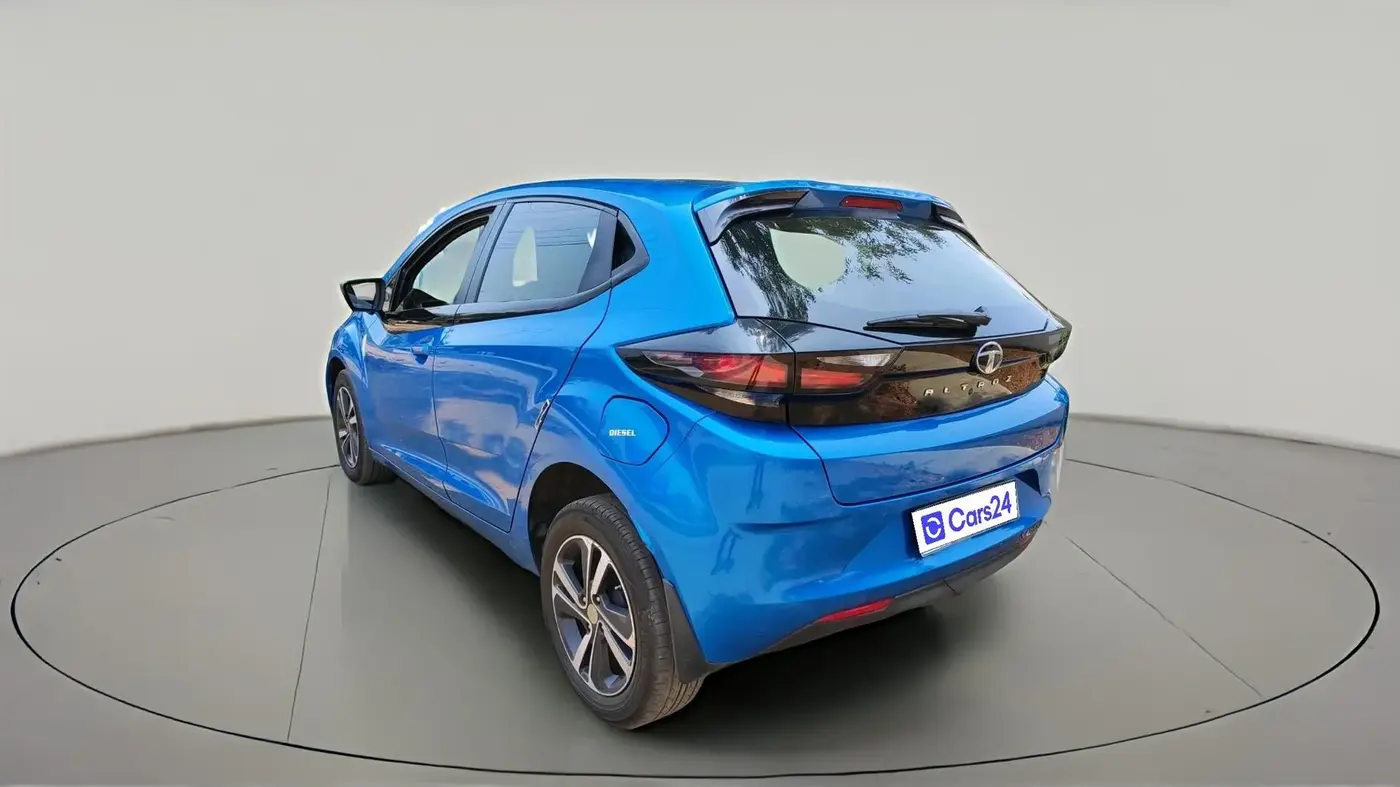 2022 Tata ALTROZ XZ DIESEL, Diesel, Manual, 92,045 km, exterior