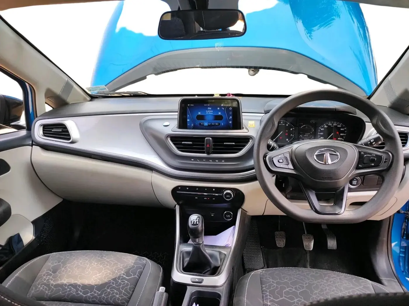 2022 Tata ALTROZ XZ DIESEL, Diesel, Manual, 92,045 km, interior