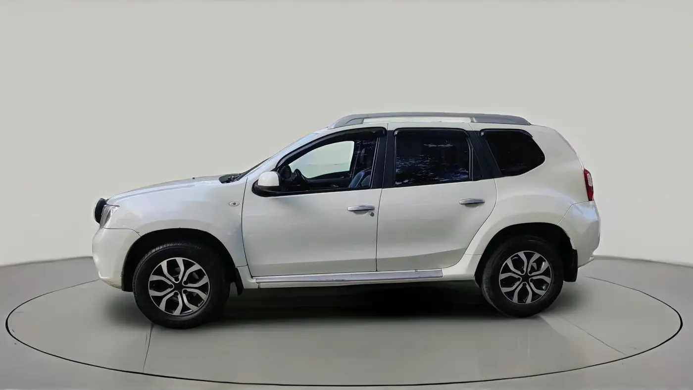 2015 Nissan Terrano XV D THP 110 PS, Diesel, Manual, 1,54,696 km, exterior