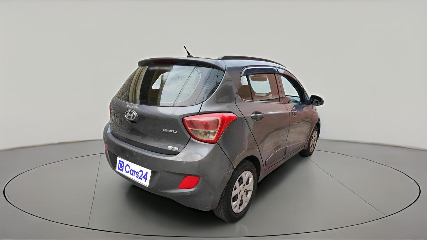 2015 Hyundai Grand i10 SPORTZ 1.2 KAPPA VTVT, Petrol, Manual, 3,10,832 km, exterior